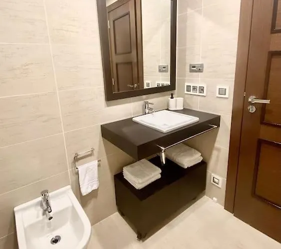 Piso De Lujo Con Piscina Y Gym, A 2min De La Playa *